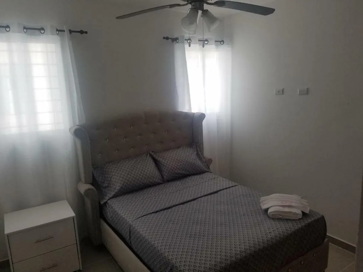 מלון סנטיאגו דה לוס קבאלרוס Residencial Cerro De Los Alamos